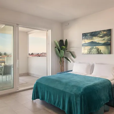 Apartment Perla Garda With Pool *